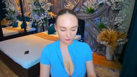 Emelie online show from February 2025 08:28:02 PM