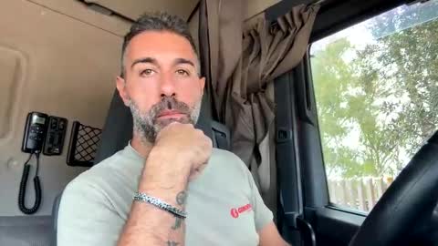 pierotu online show from September 2025 11:58:01 AM