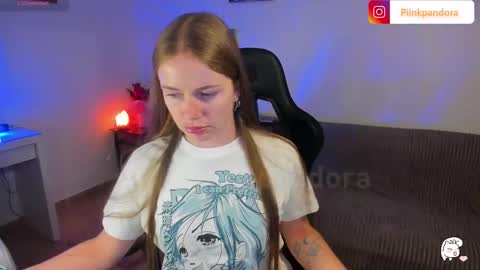 PiinkPandora online show from September 2025 08:24:02 PM