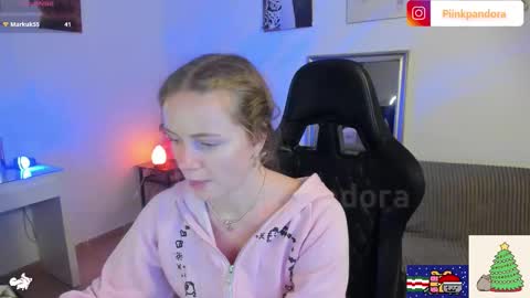 PiinkPandora online show from December 2025 09:22:01 PM
