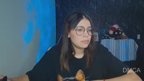 Snapshot of piixiie_d_oll chatting on December 2024 02:20:02 AM Andrea G online show from December 2024 02:20:02 AM