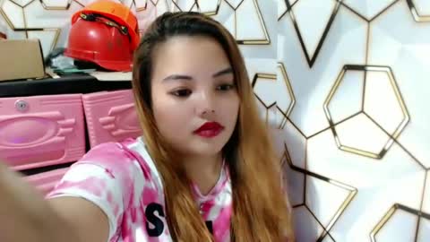 IM APRIL online show from June 2026 12:50:01 PM