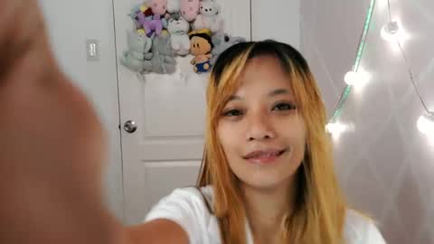 pinay beauty14 online show from January 2025 11:40:01 PM