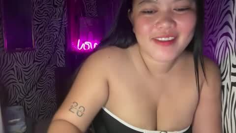 Hot Feb online show from January 2026 03:06:01 PM