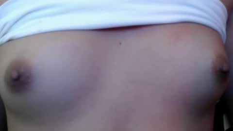 Snapshot of pinay_julia chatting on November 2025 10:27:01 AM Julia rain online show from November 2025 10:27:01 AM