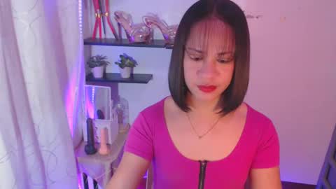 pinay_shawnx online show from February 2025 05:49:02 PM