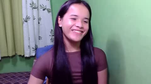 Snapshot of pinaymorena_rhowe chatting on January 2025 01:27:01 AM pinaymorena_rhowe online show from January 2025 01:27:01 AM