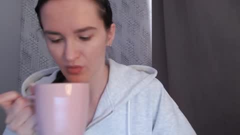       online show from February 2025 05:24:02 AM