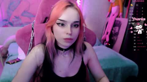 Snapshot of pineapple_dope chatting on March 2026 12:54:01 AM Nancy online show from March 2026 12:54:01 AM