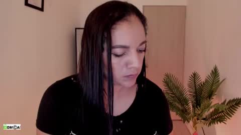 Snapshot of pink_kitten_ chatting on July 2026 02:53:01 PM Eli online show from July 2026 02:53:01 PM