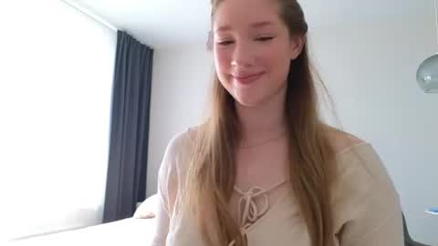 Snapshot of pink_rosee_ chatting on July 2026 03:04:01 AM online show from July 2026 03:04:01 AM