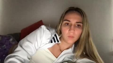 Pinkilola online show from April 2026 03:30:02 PM