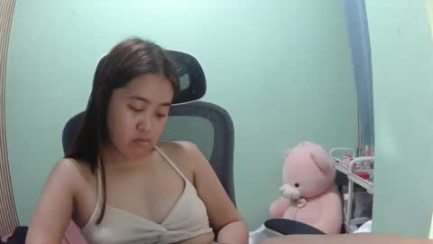 Snapshot of pinkish_shine chatting on May 2026 11:45:02 PM Hi its me shine online show from May 2026 11:45:02 PM