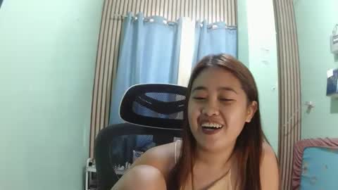 Snapshot of pinkish_shine chatting on May 2026 02:53:01 AM Hi its me shine online show from May 2026 02:53:01 AM
