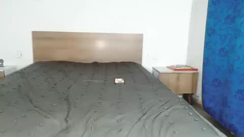 Pamela Ston online show from October 2025 02:33:01 AM