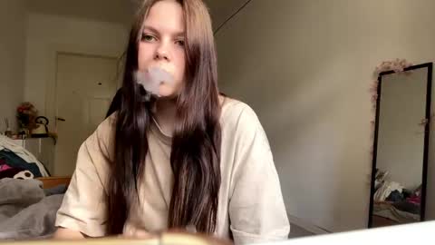 Emma online show from May 2026 10:01:02 AM