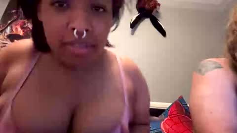 Snapshot of pinkpuppypaws chatting on October 2025 06:25:01 AM pinkpuppypaws online show from October 2025 06:25:01 AM