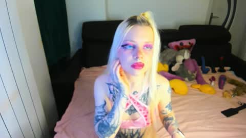 Helen Goat online show from January 2026 06:57:02 PM