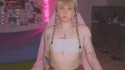 pinkvenom_ online show from December 2025 04:38:01 PM