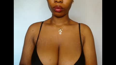 Snapshot of pinkxsugar chatting on May 2026 09:06:01 AM pinkxsugar online show from May 2026 09:06:01 AM