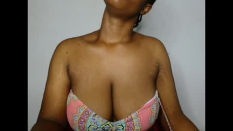 Snapshot of pinkxsugar chatting on May 2026 11:01:04 PM pinkxsugar online show from May 2026 11:01:04 PM