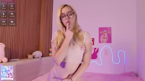 Pinky online show from September 2025 02:38:02 AM