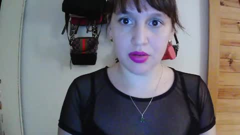 Snapshot of pinky_doll_xo chatting on April 2026 07:31:01 AM Nicky online show from April 2026 07:31:01 AM