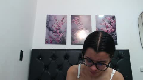 Snapshot of pinky_f00x chatting on April 2026 07:11:02 PM pinky_f00x online show from April 2026 07:11:02 PM