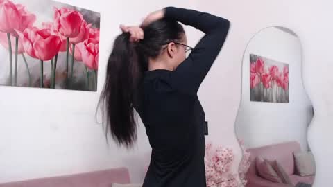 Snapshot of pinky_f00x chatting on May 2026 07:19:01 PM pinky_f00x online show from May 2026 07:19:01 PM