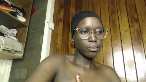 pinky_lips1 online show from April 2026 07:22:01 PM