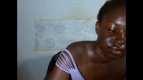 pinkykiki_247 online show from November 2025 03:49:02 AM