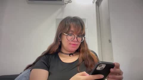 Snapshot of pinkyrosexx chatting on May 2026 03:55:02 AM Rose online show from May 2026 03:55:02 AM
