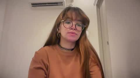 Snapshot of pinkyrosexx chatting on May 2026 11:11:01 PM Rose online show from May 2026 11:11:01 PM