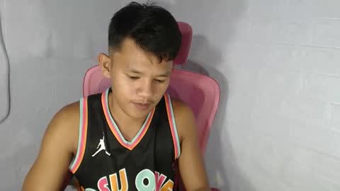 Snapshot of pinoy_palaeutxxx chatting on April 2026 03:09:01 PM roy online show from April 2026 03:09:01 PM