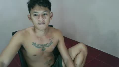 Snapshot of pinoy_palaeutxxx chatting on April 2026 02:44:02 PM roy online show from April 2026 02:44:02 PM