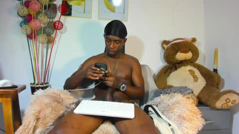 Snapshot of pipe_monstercock1 chatting on April 2026 07:58:02 PM P I P E - M O NS T E R C O C K online show from April 2026 07:58:02 PM