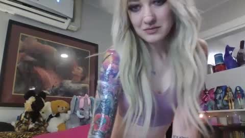 pirateprincessx online show from November 2025 04:01:01 AM