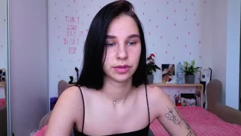 Molly online show from May 2026 06:19:01 AM