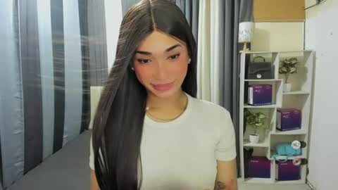 pixiedoll_ online show from June 2026 05:57:01 AM
