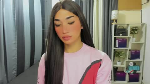 pixiedoll_ online show from June 2026 05:46:02 AM