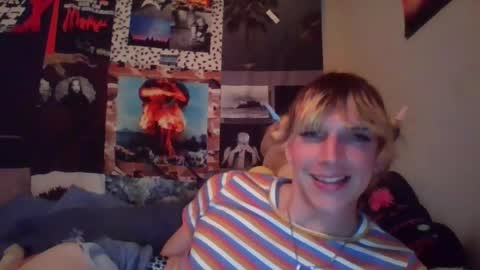 Snapshot of pixiedustslutt chatting on August 2026 06:28:02 AM pixiedustslutt online show from August 2026 06:28:02 AM