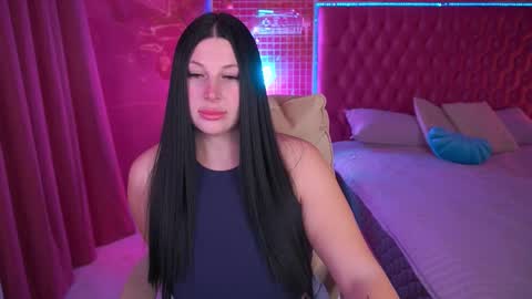 pixiehott online show from February 2026 09:14:02 PM