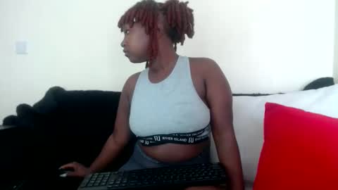 pixietease1 online show from September 2025 10:39:02 AM