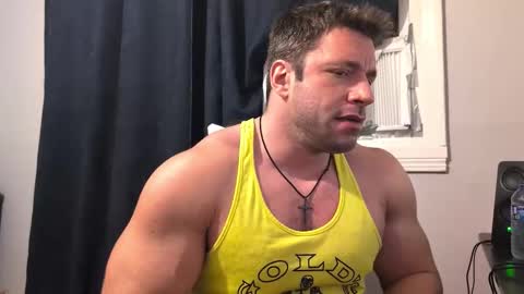pizza_biceps online show from January 2026 04:39:02 AM