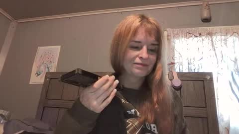 Snapshot of pizzedwife chatting on May 2026 01:06:02 PM pizzedwife online show from May 2026 01:06:02 PM