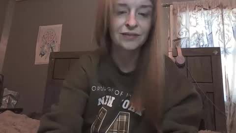 Snapshot of pizzedwife chatting on May 2026 12:43:01 PM pizzedwife online show from May 2026 12:43:01 PM