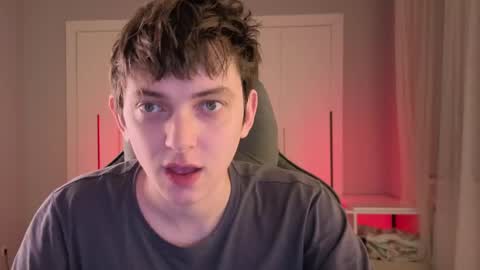 Snapshot of pjatteryd chatting on April 2026 06:04:02 PM pjatteryd online show from April 2026 06:04:02 PM