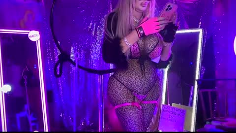 Dumb bimbo fuck doll online show from January 2025 10:55:02 AM