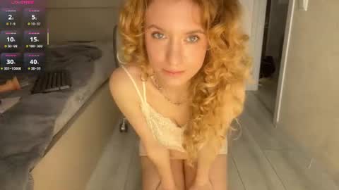 Snapshot of play_me_softly chatting on June 2026 11:48:02 AM play_me_softly online show from June 2026 11:48:02 AM