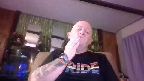 chaz online show from March 2026 04:01:01 AM